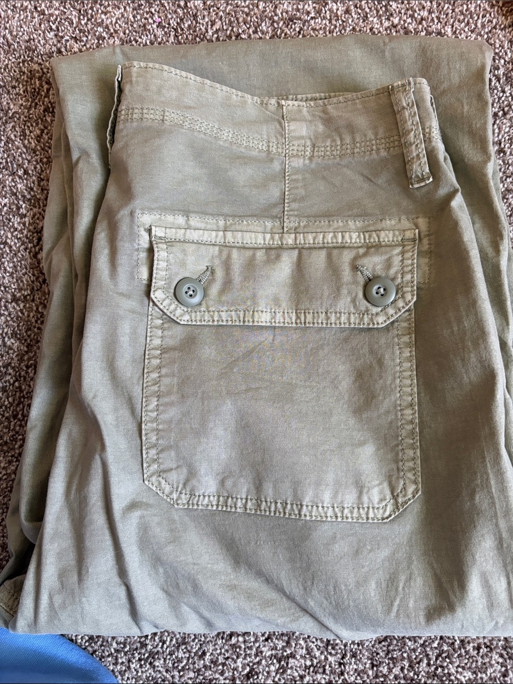 American Eagle Outfitters Olive Green Women's Cargo Pants 12 LONG - Picture 3 of 3